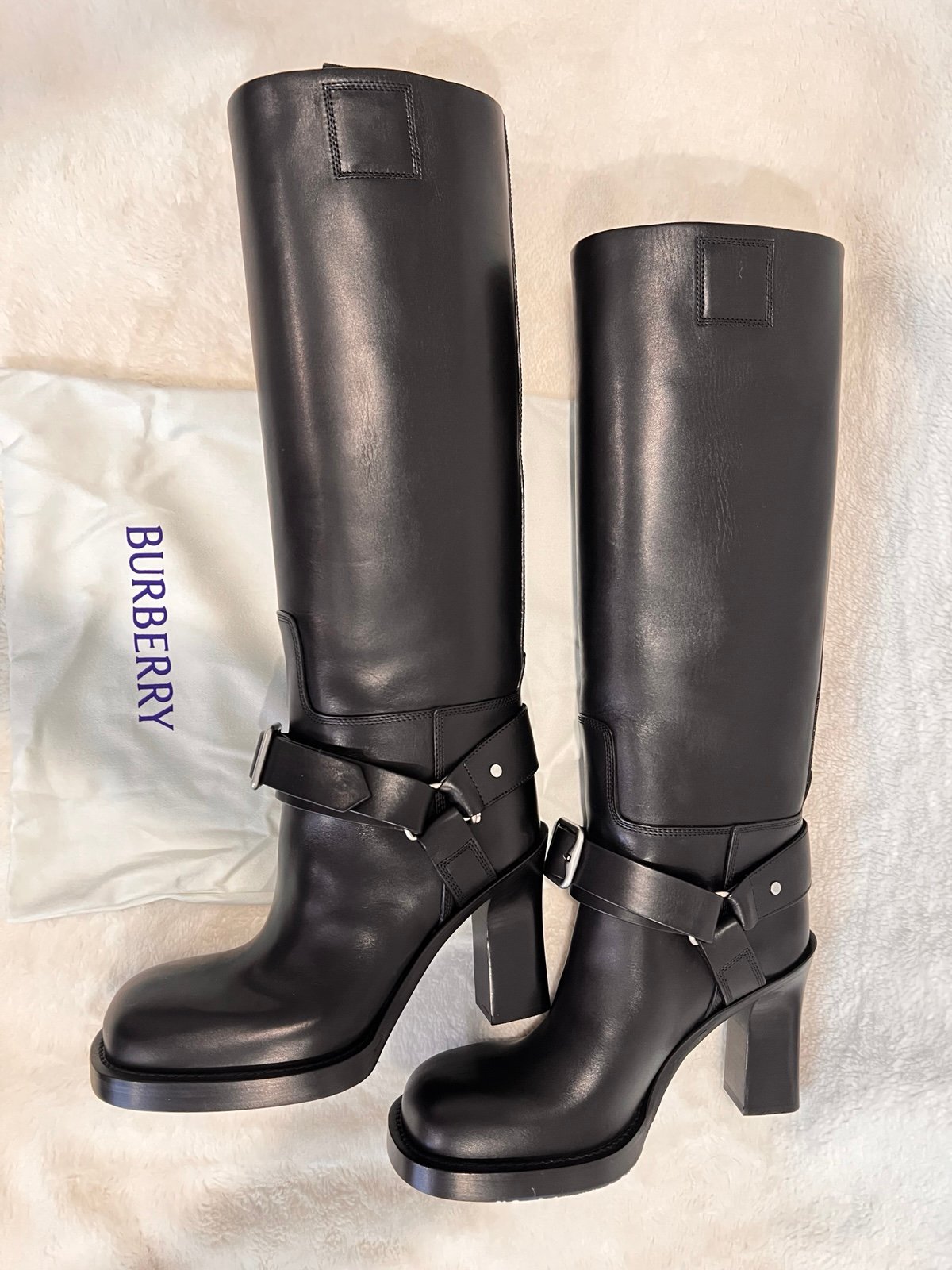 BURBERRY Black Leather Stirrup High Boots