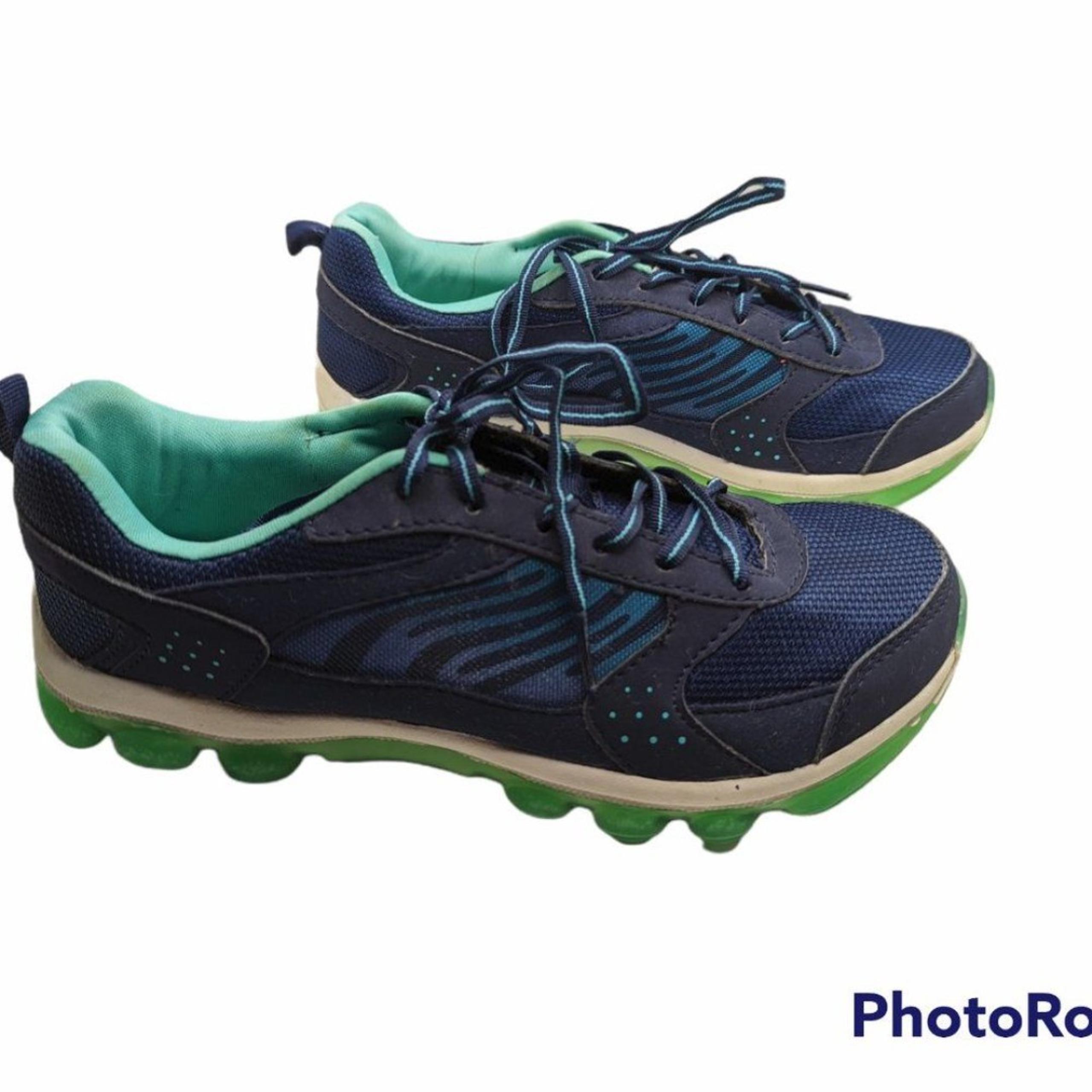 Women's Danskin Now Blue & Green Memory Foam Walking Running Sneaker, Size 7.5