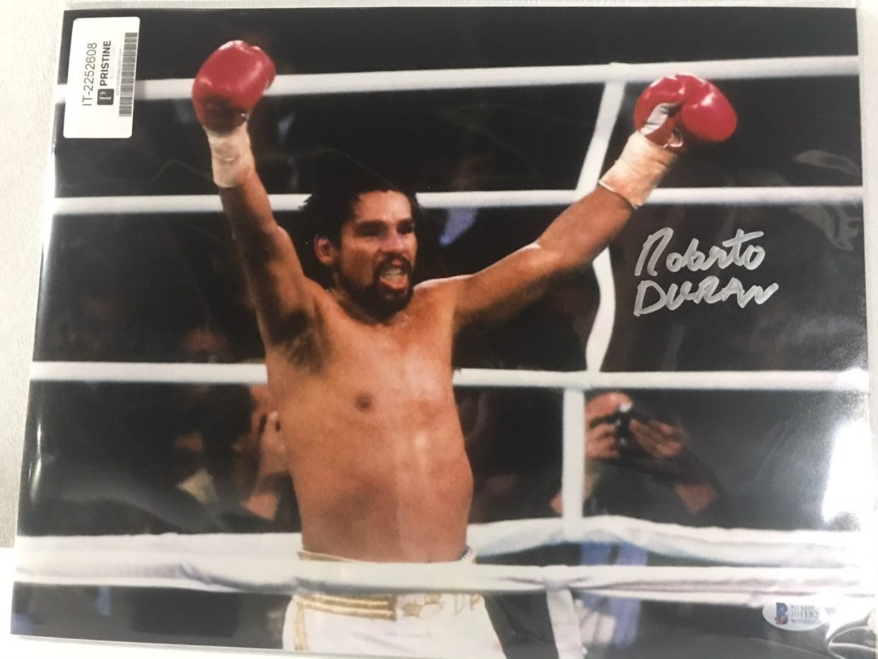 Roberto Duran autgraphed 11x14 (Beckett