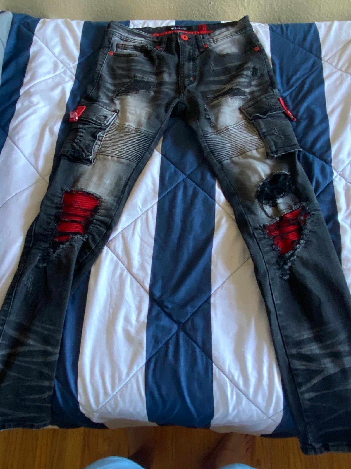jeans