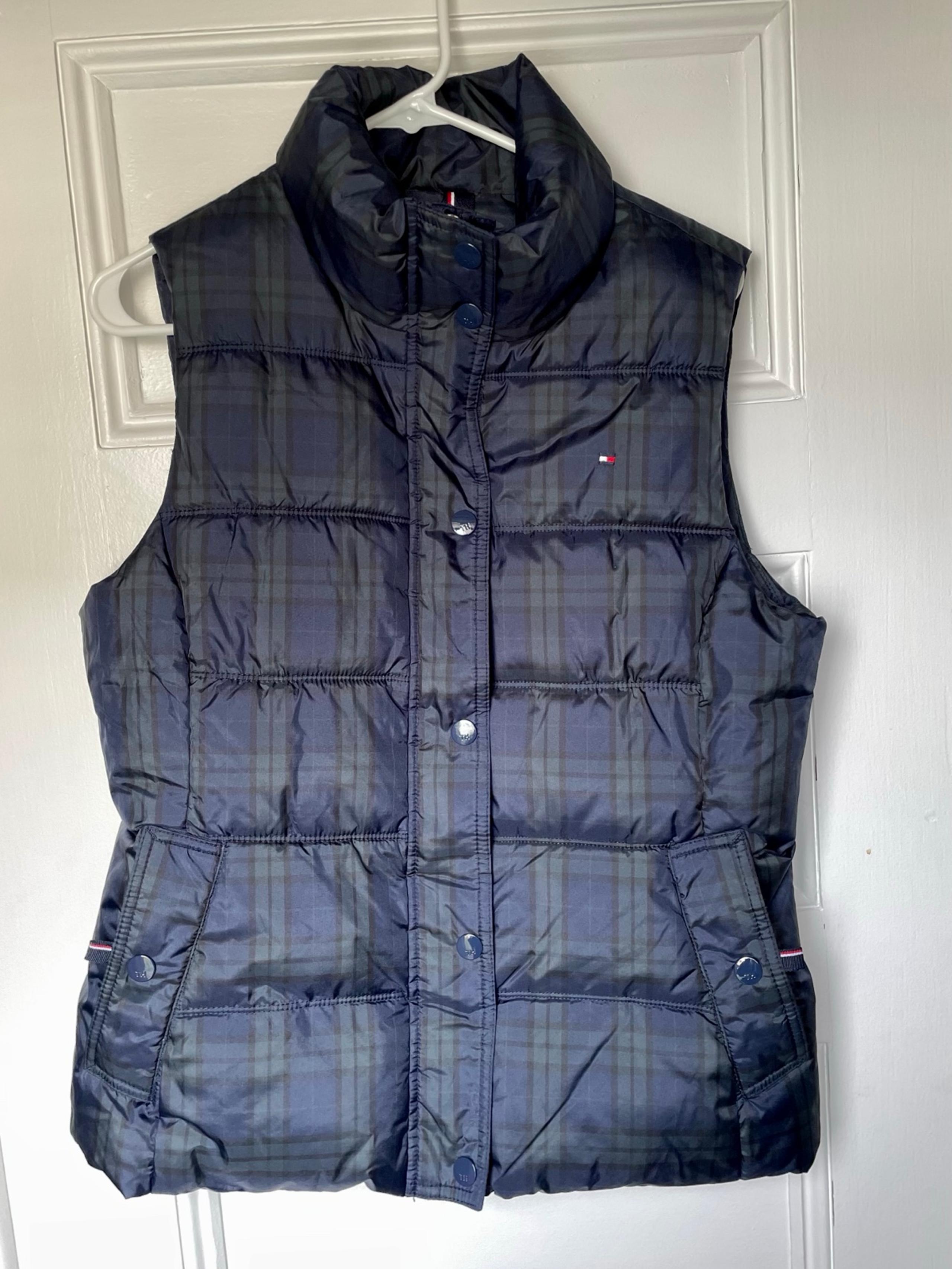 Tommy hilfiger light weight plaid puffer vest NWT