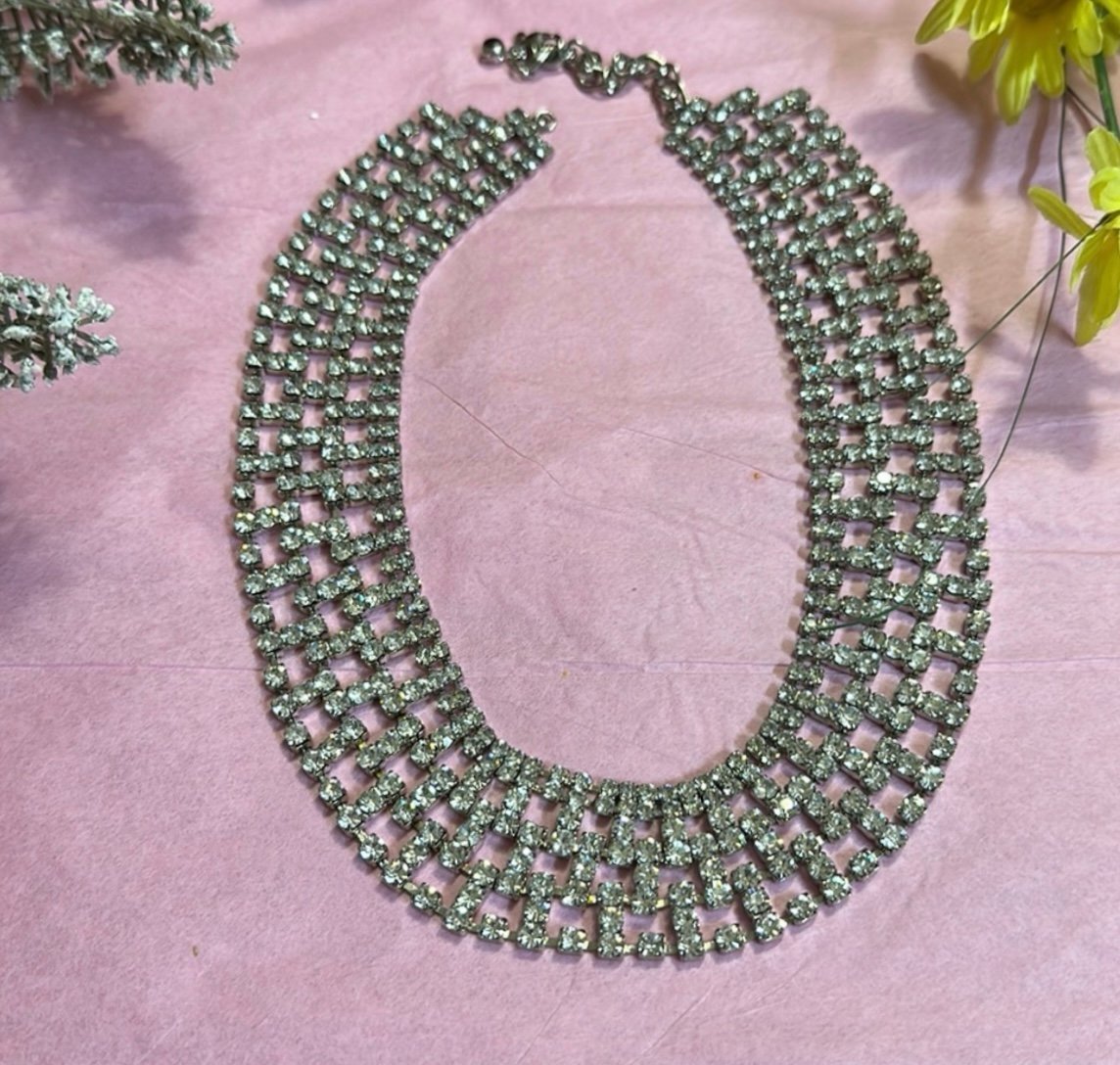 Collar Necklace