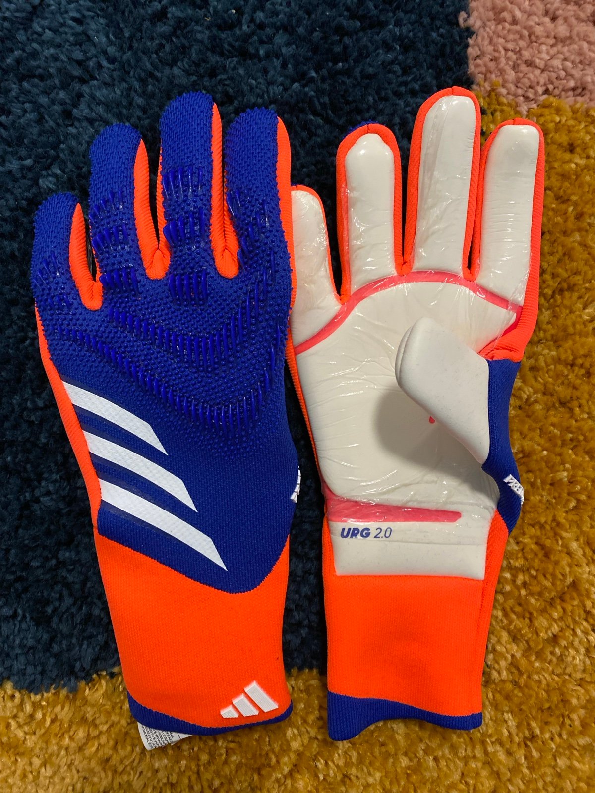 Adidas predator pro URG2.0 goalkeeper gloves size 8