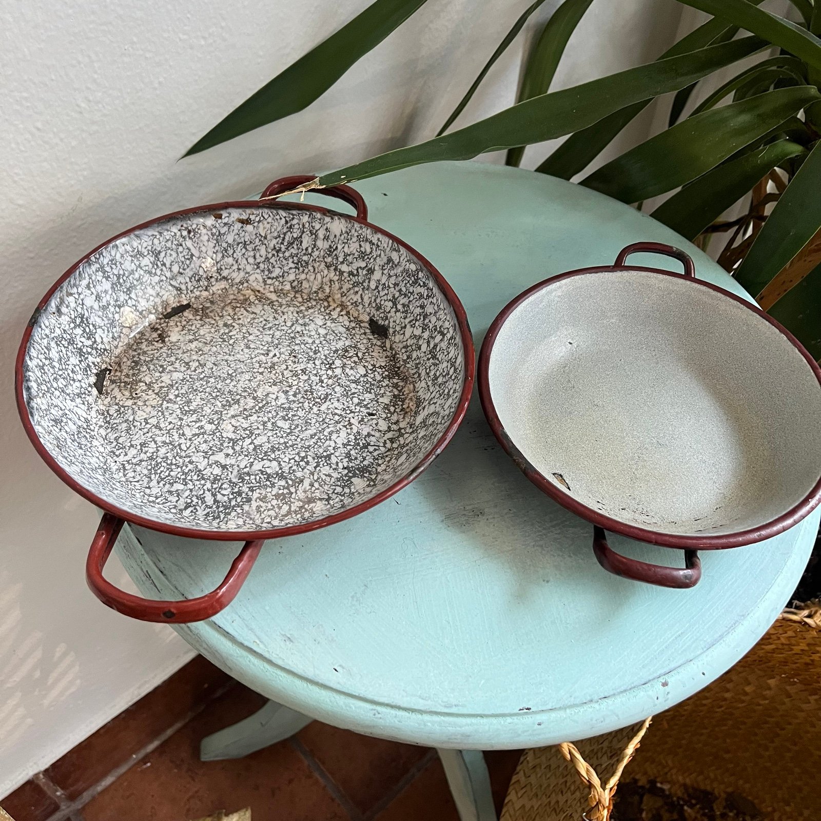 Set of 2 vintage french enamel dishes cookware