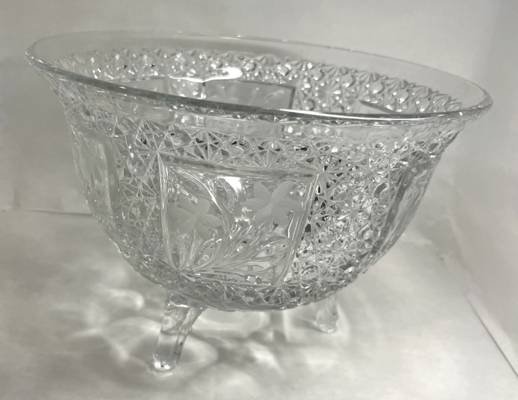 Vintage McKee Pressed Glass Daisy & Button w/ Etched three Footed Compote Bowl