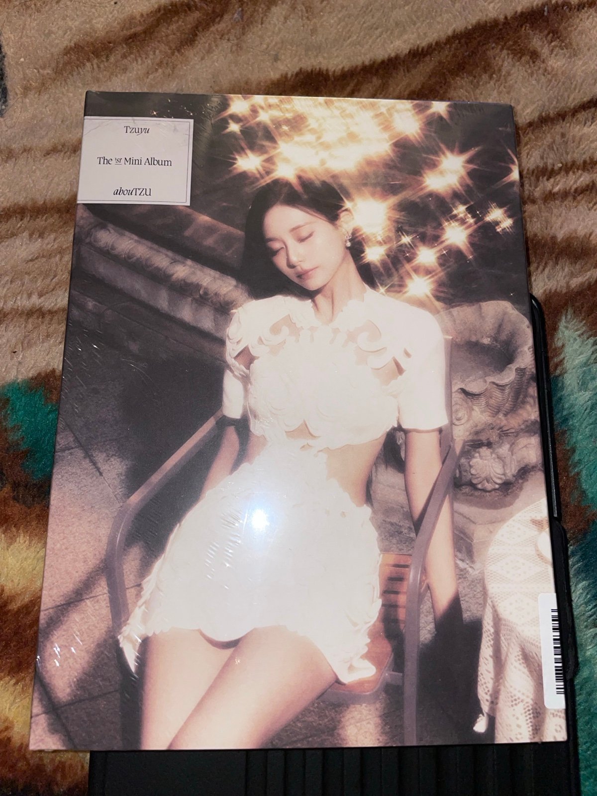 tzuyu signed album