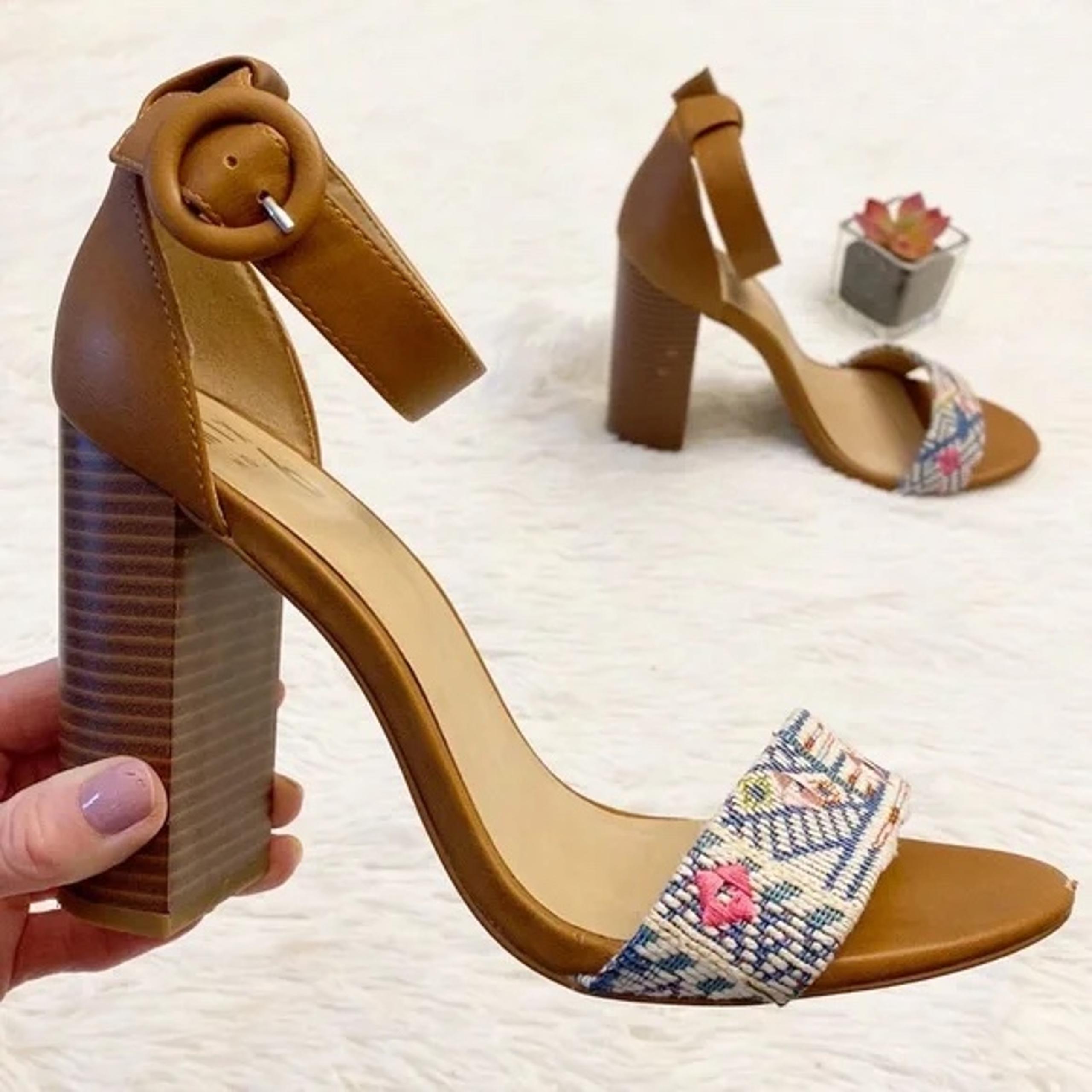 Mix No. 6 Avrey Embroidered Block Heel Sandals, Size 7
