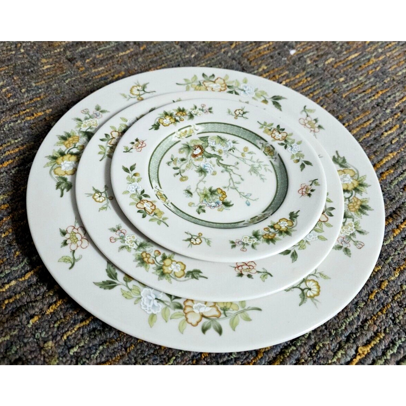 3 Pc Place Setting Royal Doulton TONKIN Dinner, Salad & Bread Plates England