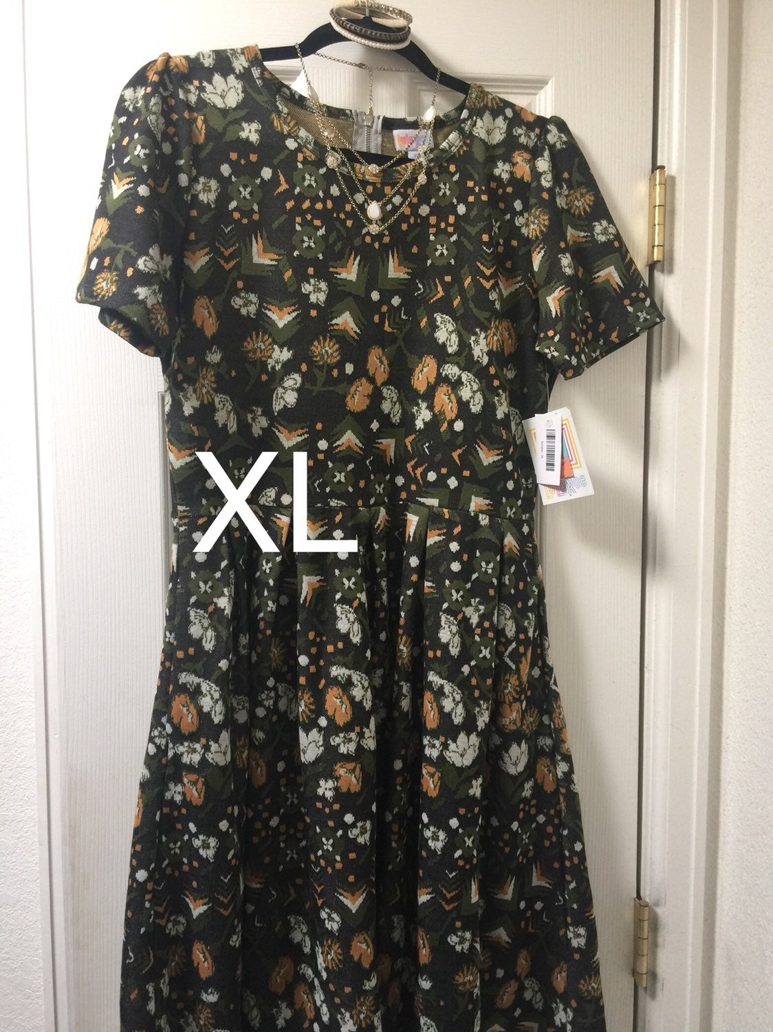 LuLaRoe Amelia