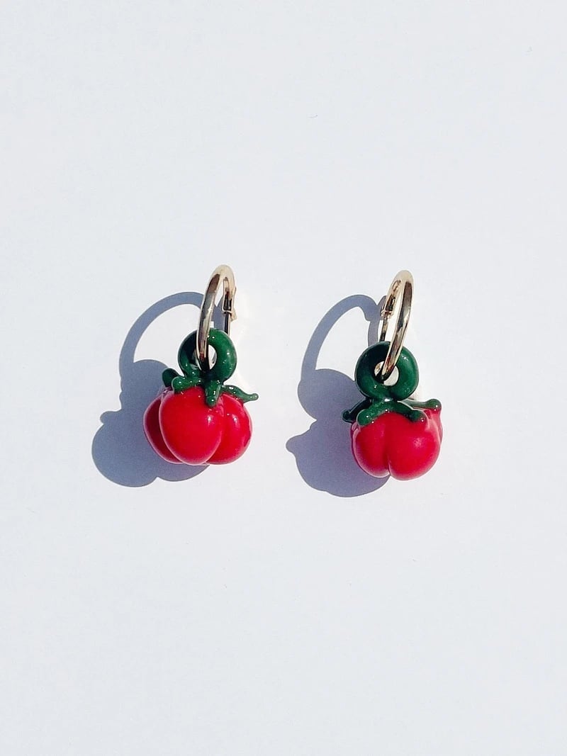Lisa Says Gah Tomato Hoops Earrings