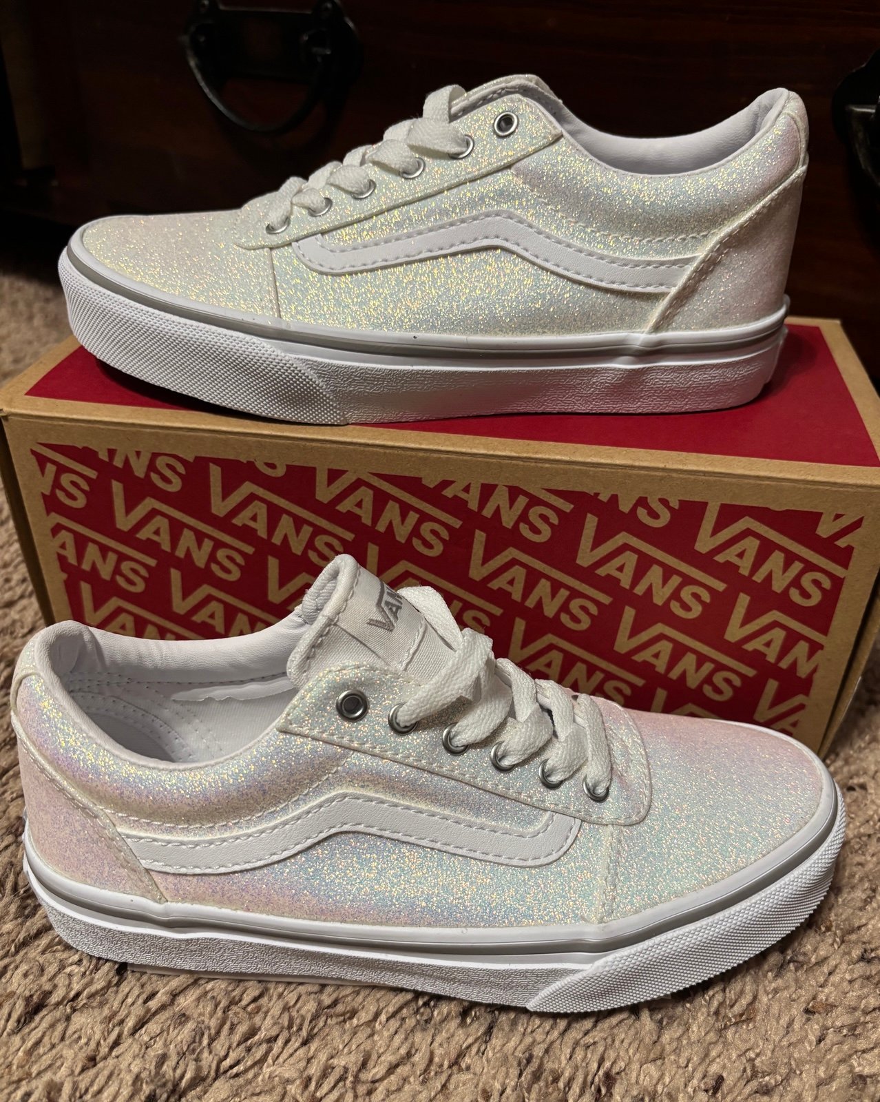 Vans Ward Spring Glitter White Girls Shoes size 2 new in box