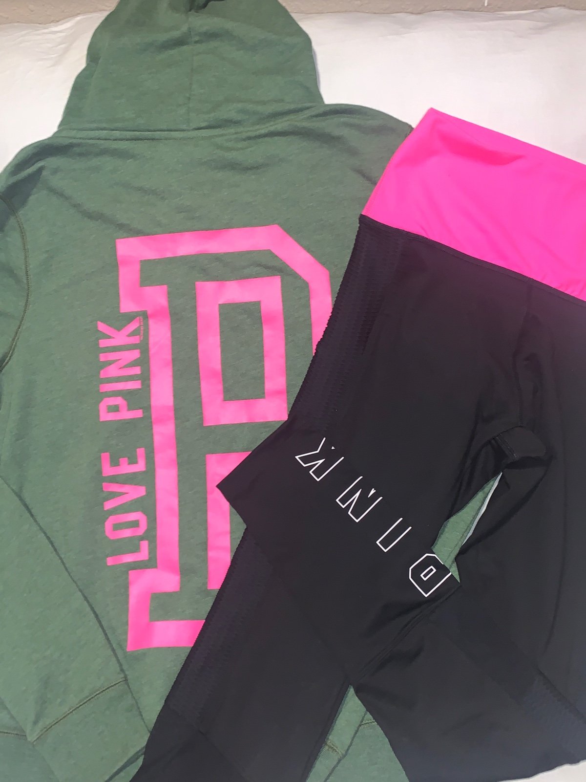 PINK M outfit