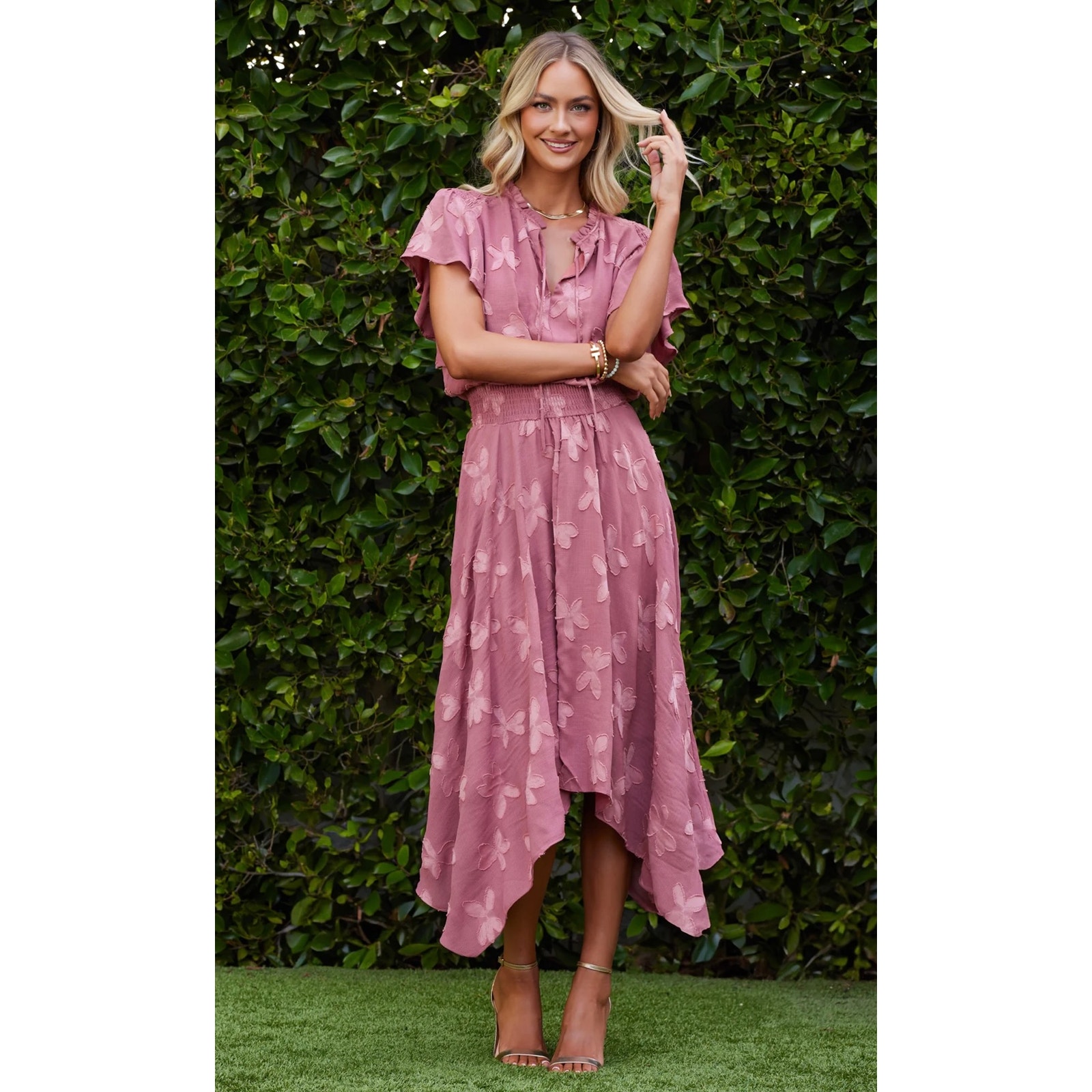 Bishop + Young Sienna Smocked Dress Chai Size Medium NWT Flutter Sleeves Lined