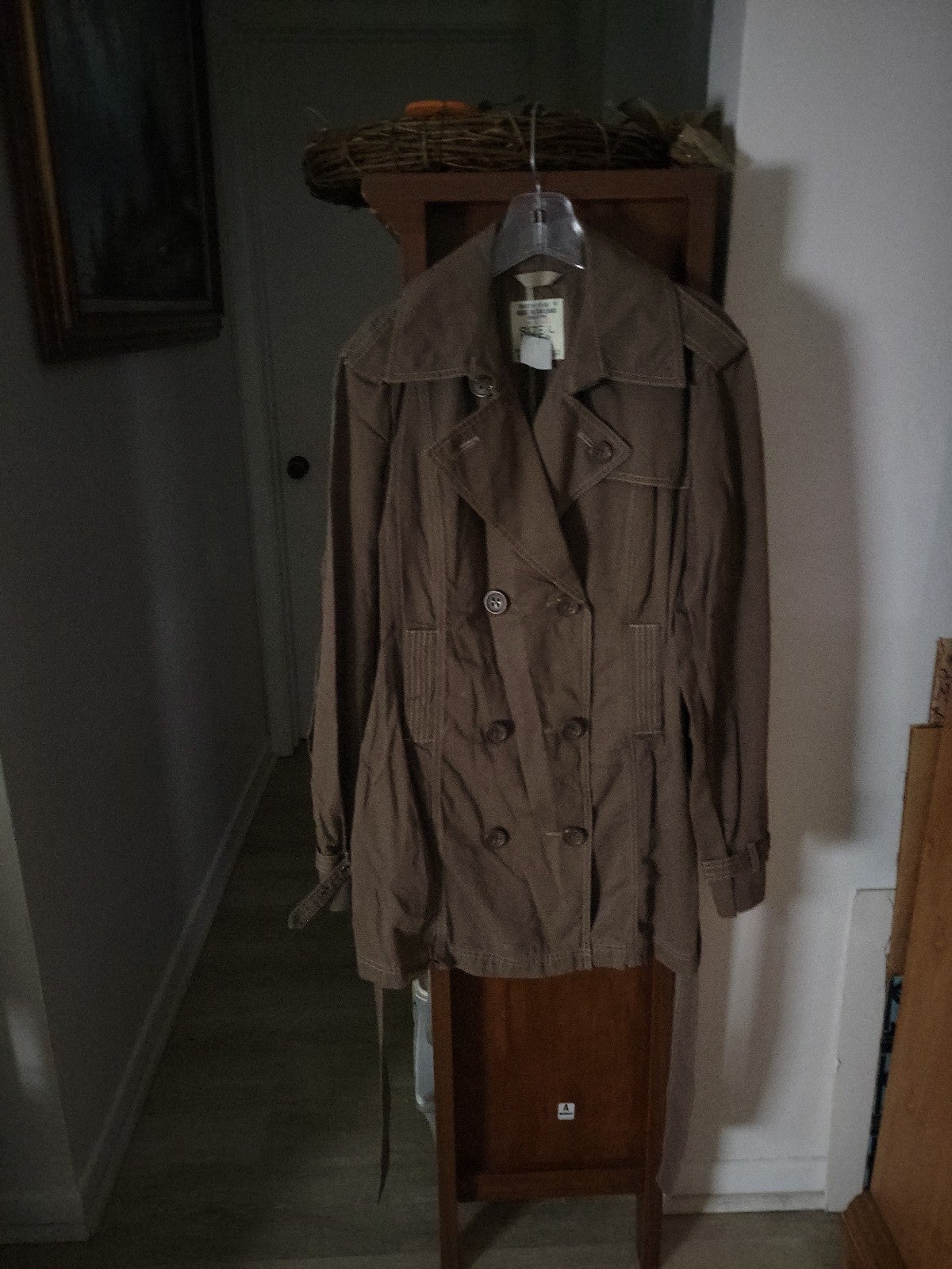 Gap dark chocolate brown trench coat, L. NWT