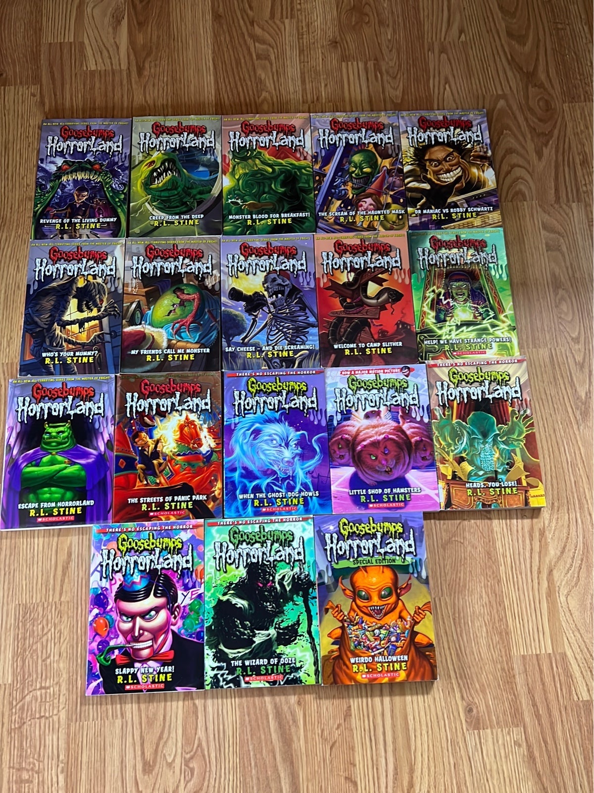 Goosebumps R.L Stine Horrorland 1-18 lot