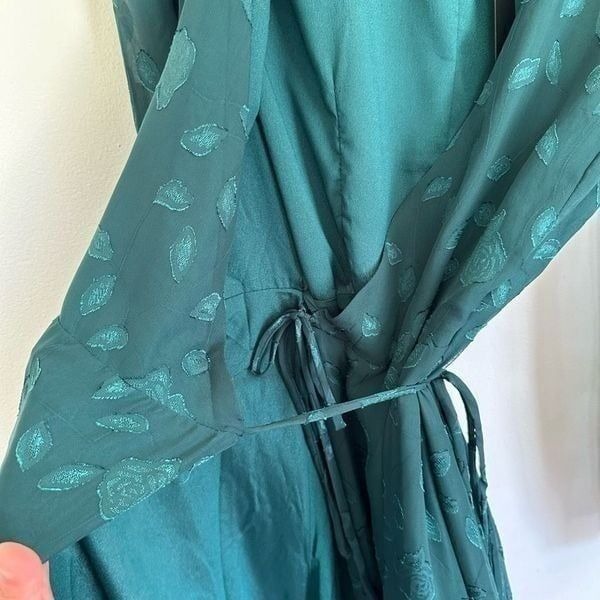 Lulus Women’s Evening of Elegance Emerald Green Floral Jacquard Wrap Midi Length - detail