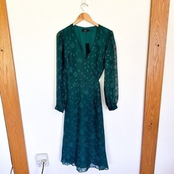 Lulus Women’s Evening of Elegance Emerald Green Floral Jacquard Wrap Midi Length - detail