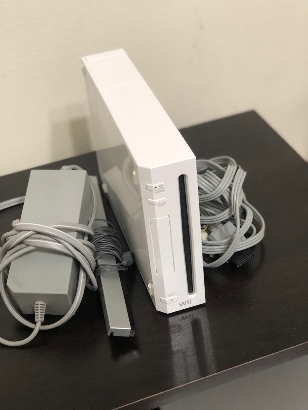Nintendo Wii with 5 games