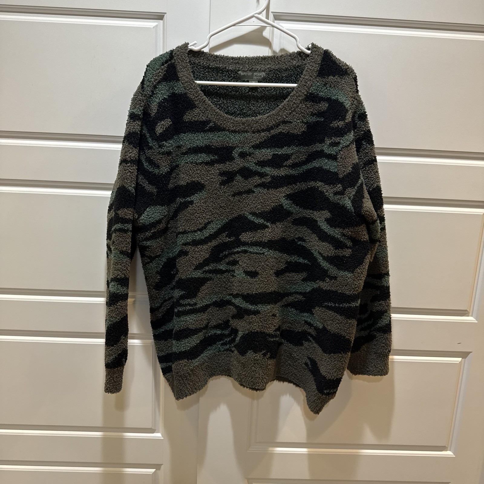 Barefoot Dreams Sweater Mens 2XL CozyChic Pullover Fuzzy Crewneck Camo