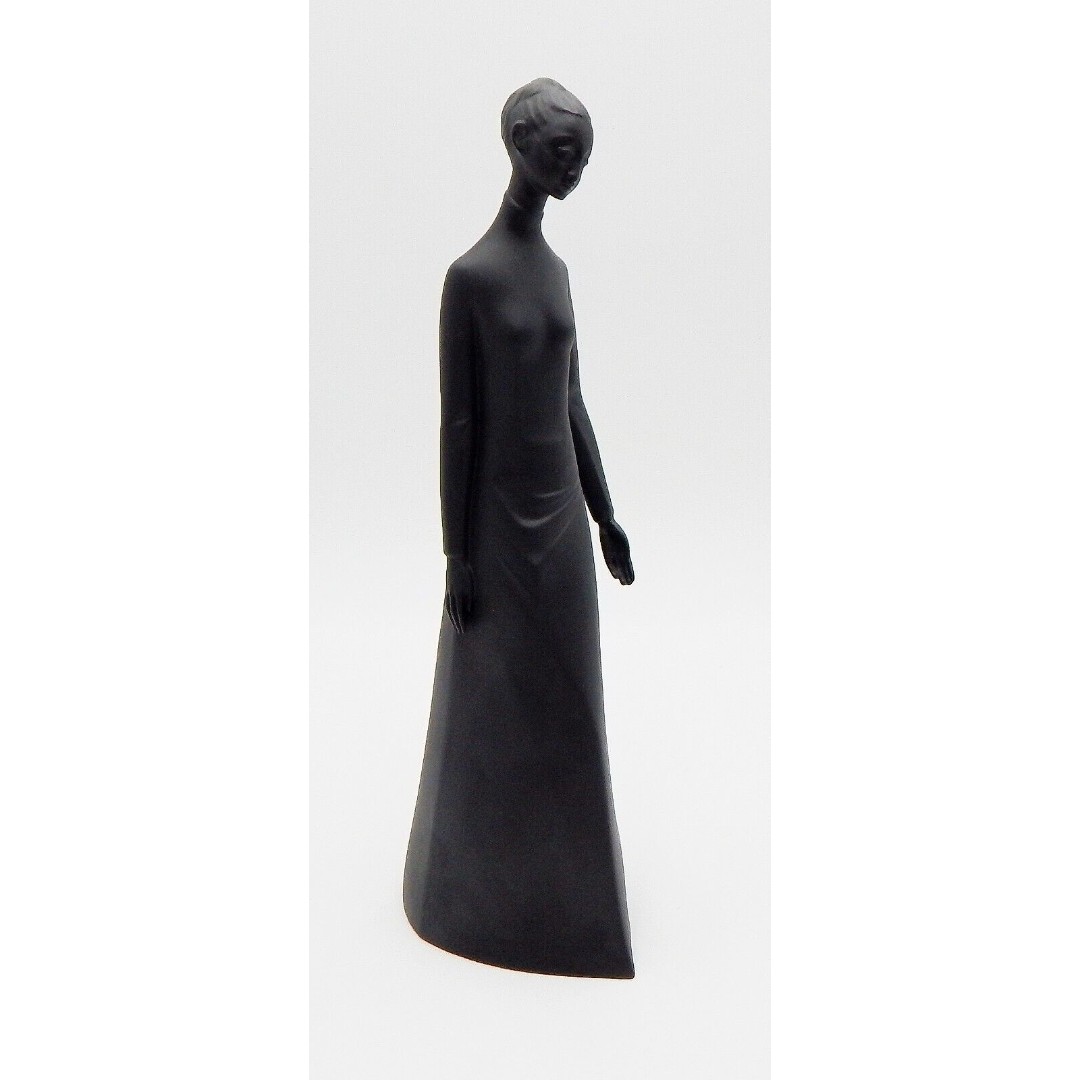 Royal Doulton Tranquility Figurine Black HN2426 12 Inch England Porcelain