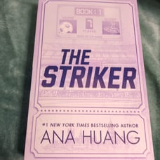 The striker Ana huang target edition