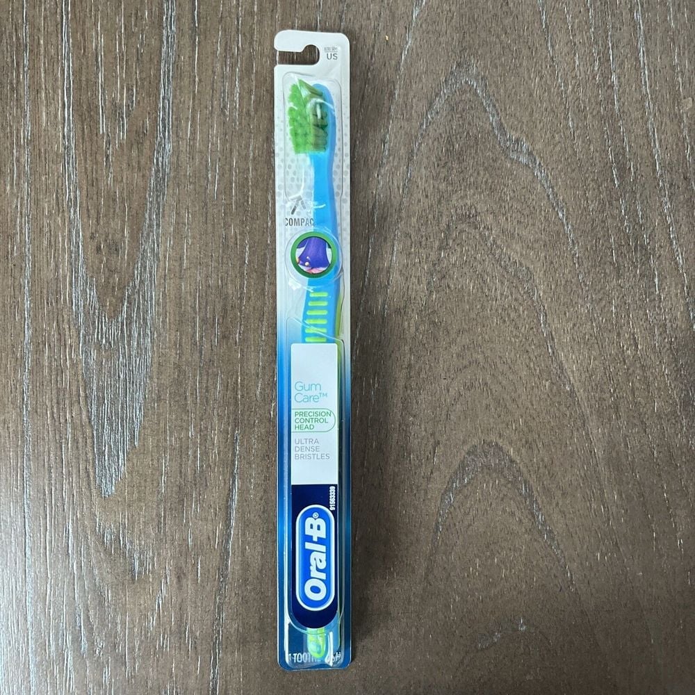 Oral-B Ultra Dense Soft Bristles Manual Toothbrush Compact Clean Blue