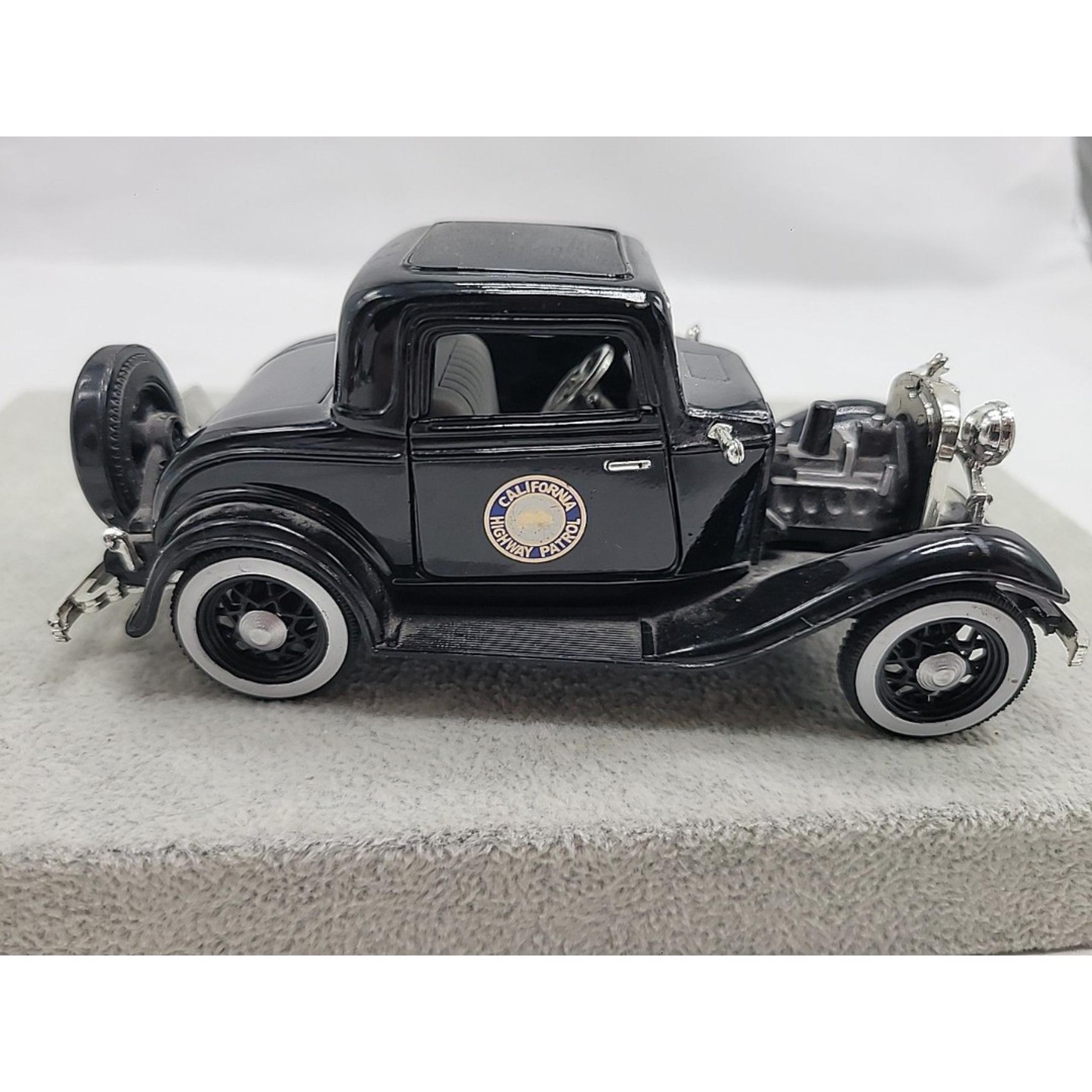 1932 Ford 3-Window Coupe Diecast 1:32 National Ford Motor Company California
