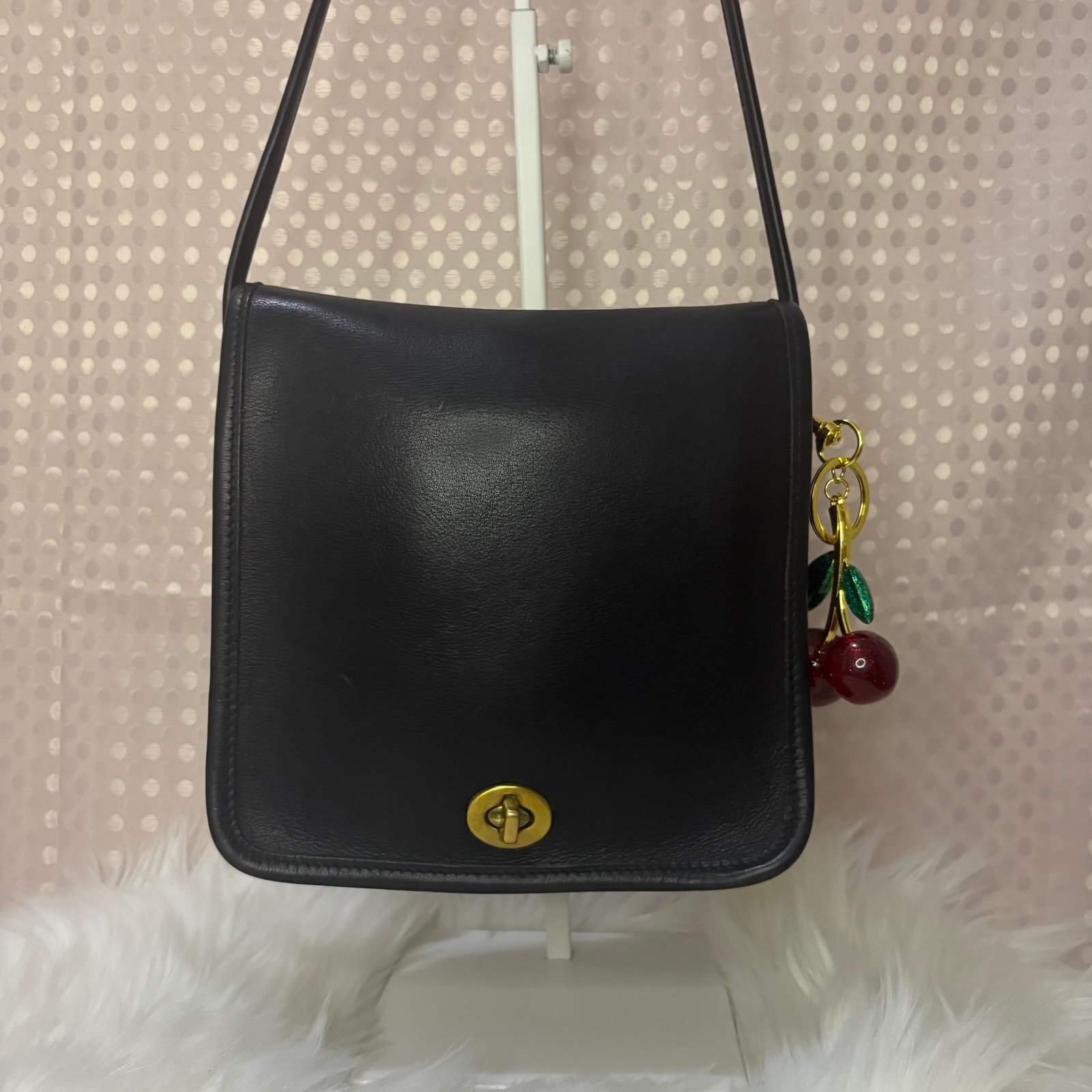 Vintage Leather Coach Compact Pouch Flap Turnlock