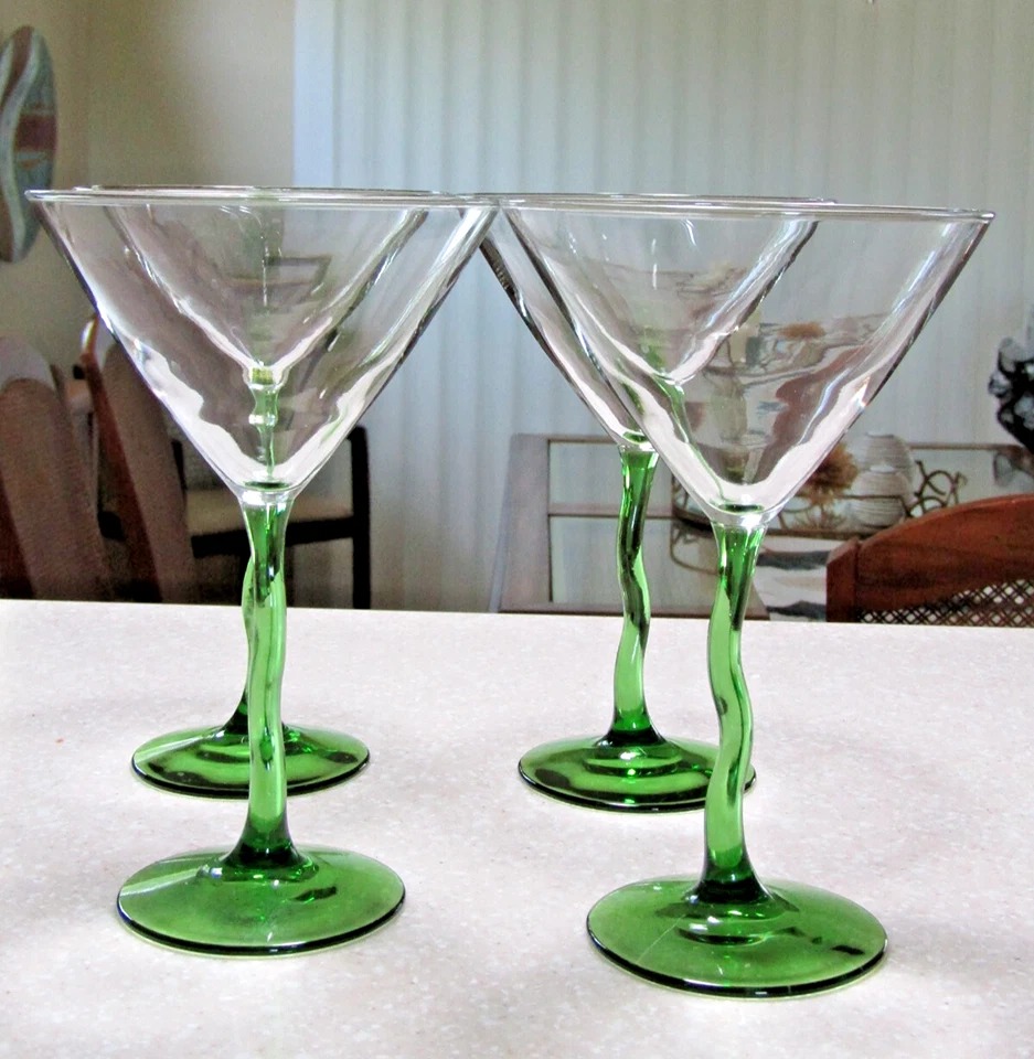 Vintage Set Of 4 Libbey Courbe Wavy Green Stem 7 5/8 Martini Glasses Second Set