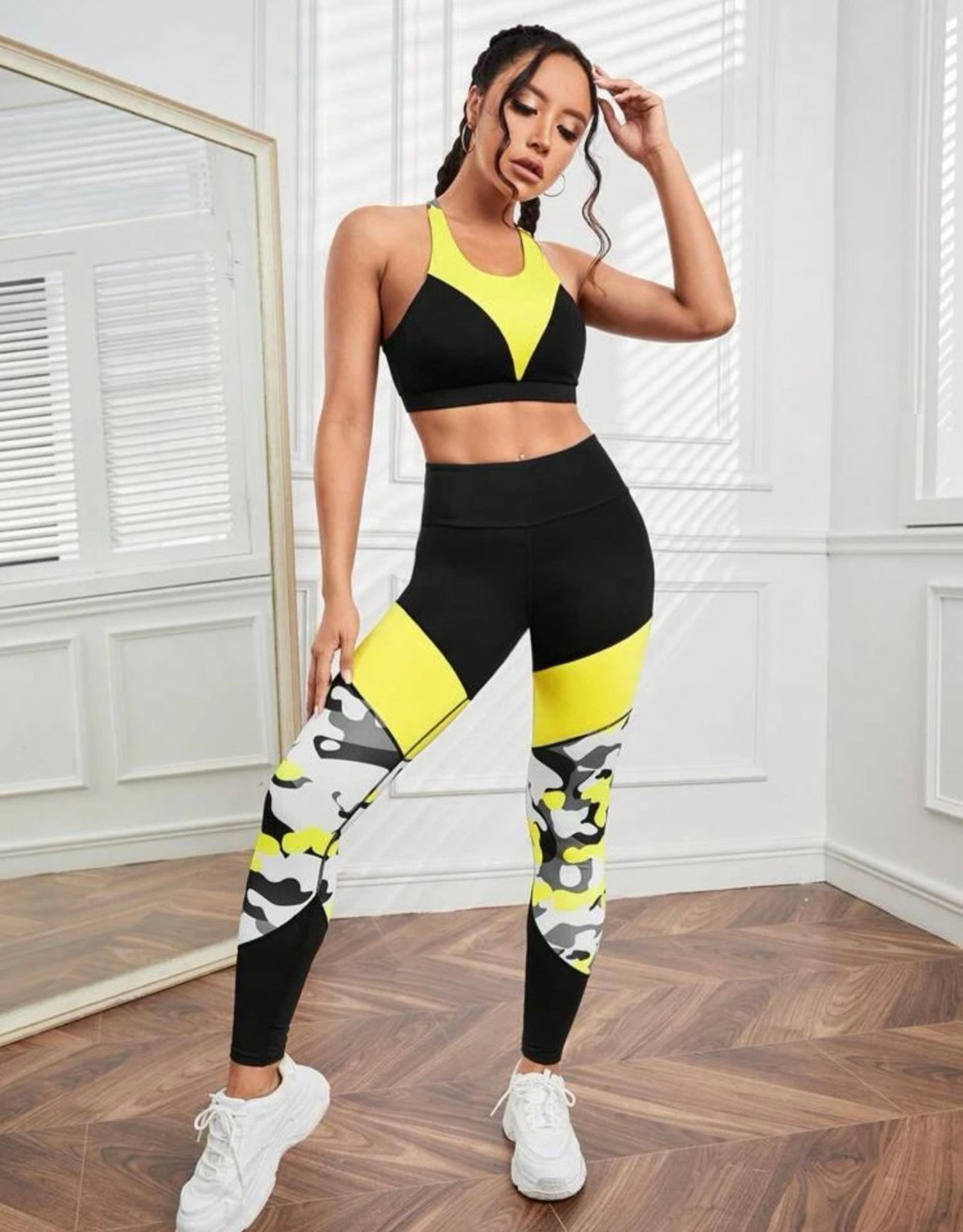 Yoga Set Size small Women High Waisted Leggings Sports Bra Camouflage New