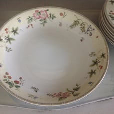 Large Wedgwood Fleur Soup/Pasta Bowl 13 D