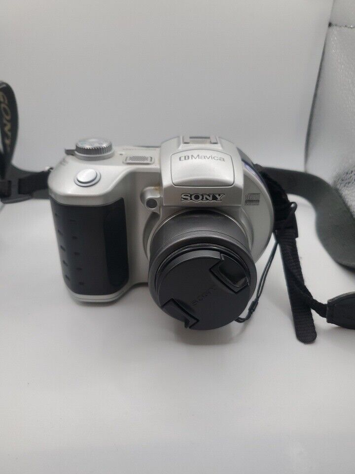 Sony MVC CD250 2MP CD Mavica Digital Camera 3x Optical Zoom