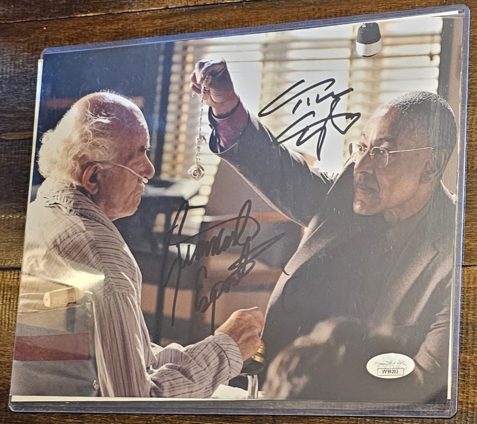Mark Margolis (RIP) and Giancarlo Esposito signed Breaking Bad 8x10 with Gus ins