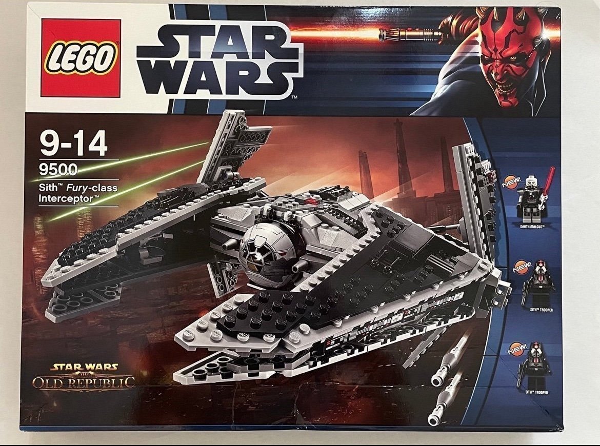 LEGO StarWars 9500 Sith Fury-class Interceptor