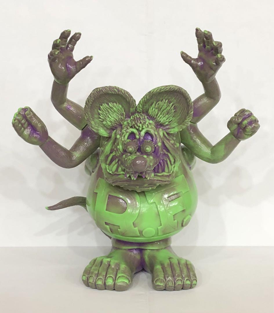 正式的 Blackbook Toy その他
