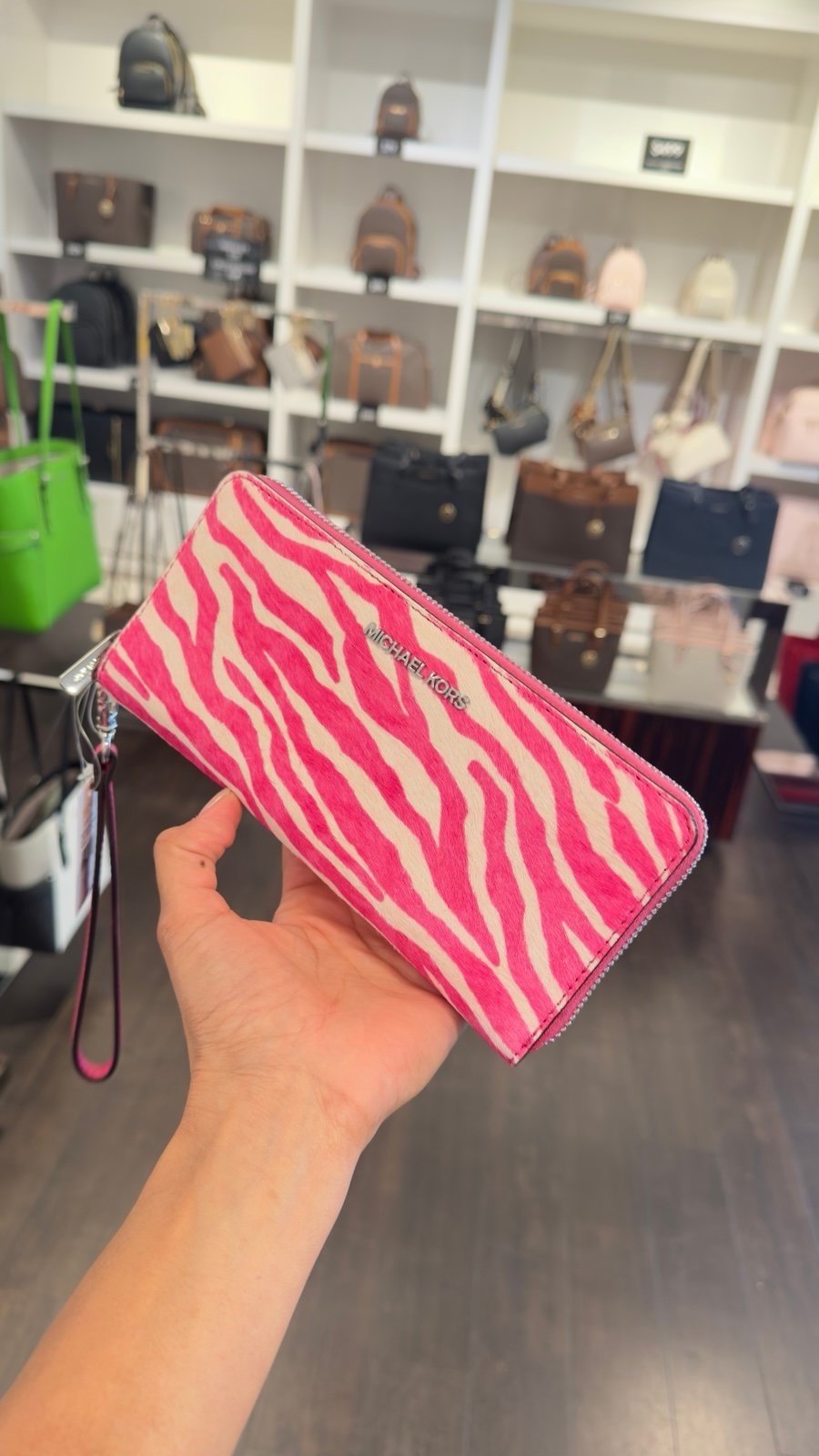 Michael Kors jet set travel continental wristlet wallet Draginfruit pink