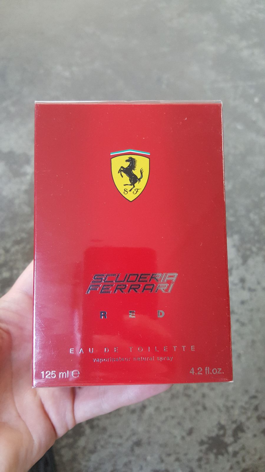 New Scuderia Ferrari Red EDT Spray 4.2 f