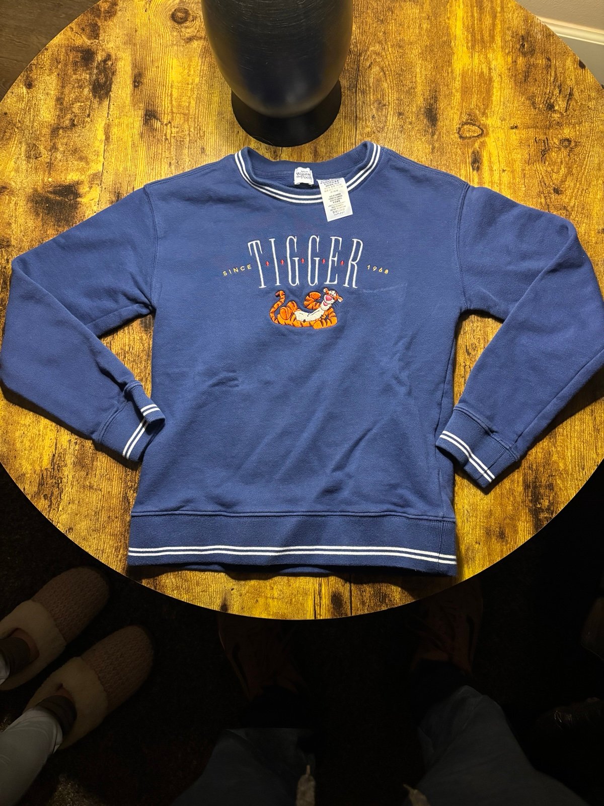 Disney’s Tigger Crewneck Kids Large