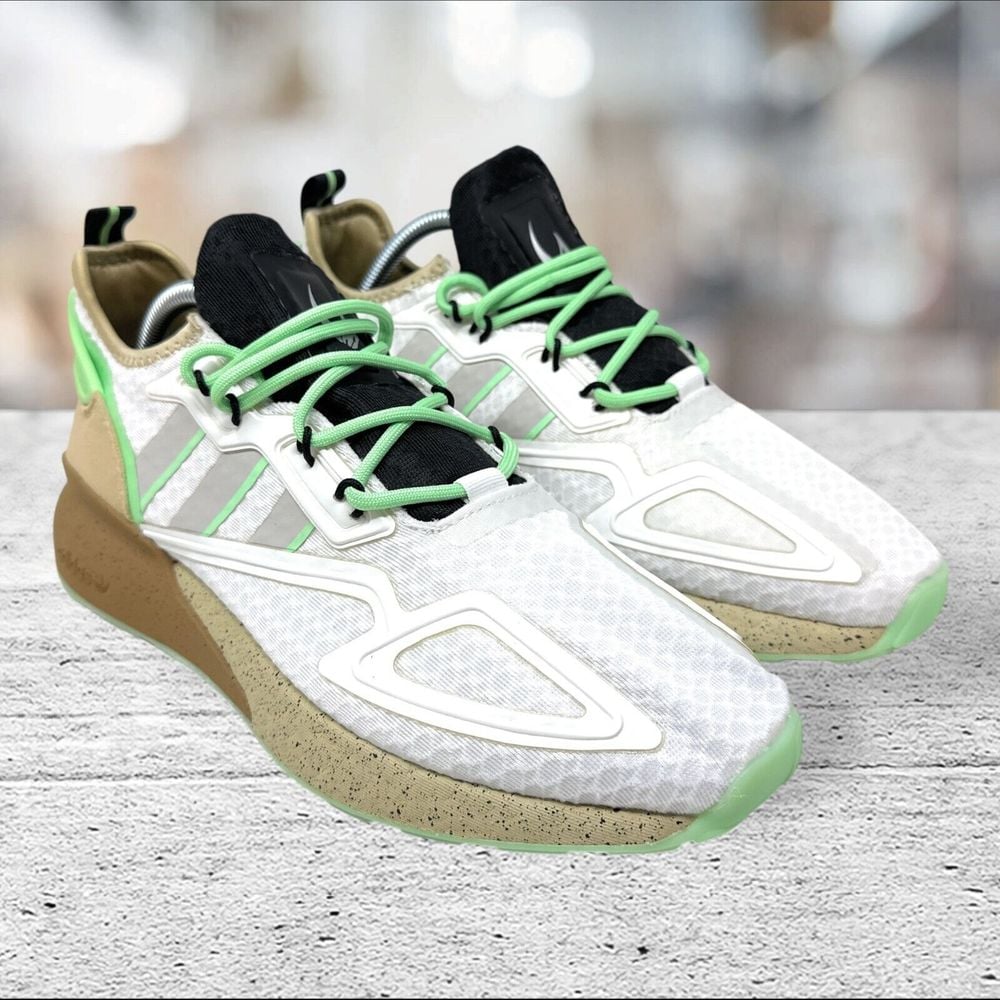 Adidas Disney StarWars Mandalorian x ZX 2k Sz 9 Boost