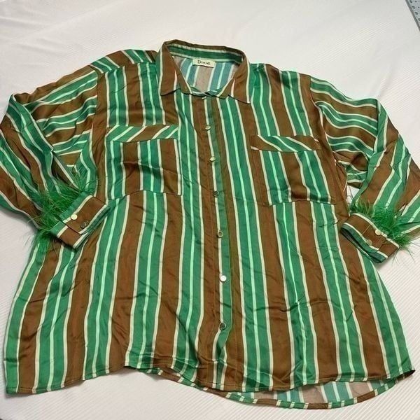 DIXIE Long Sleeve Silky Green Stripe Button Up Shirt Size Small
