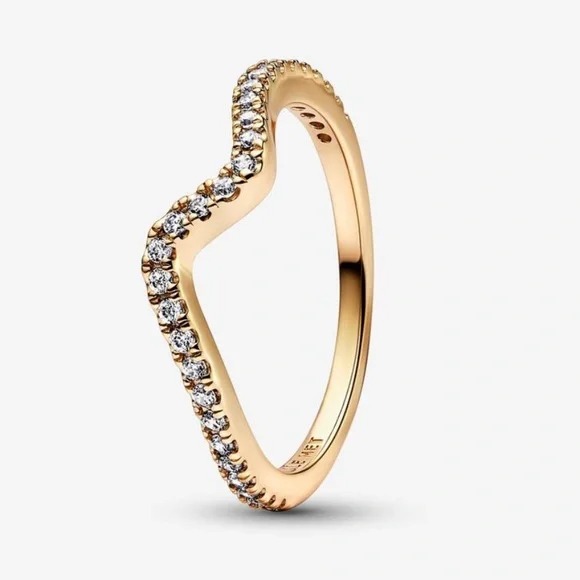 Pandora Sparkling Wave Ring
