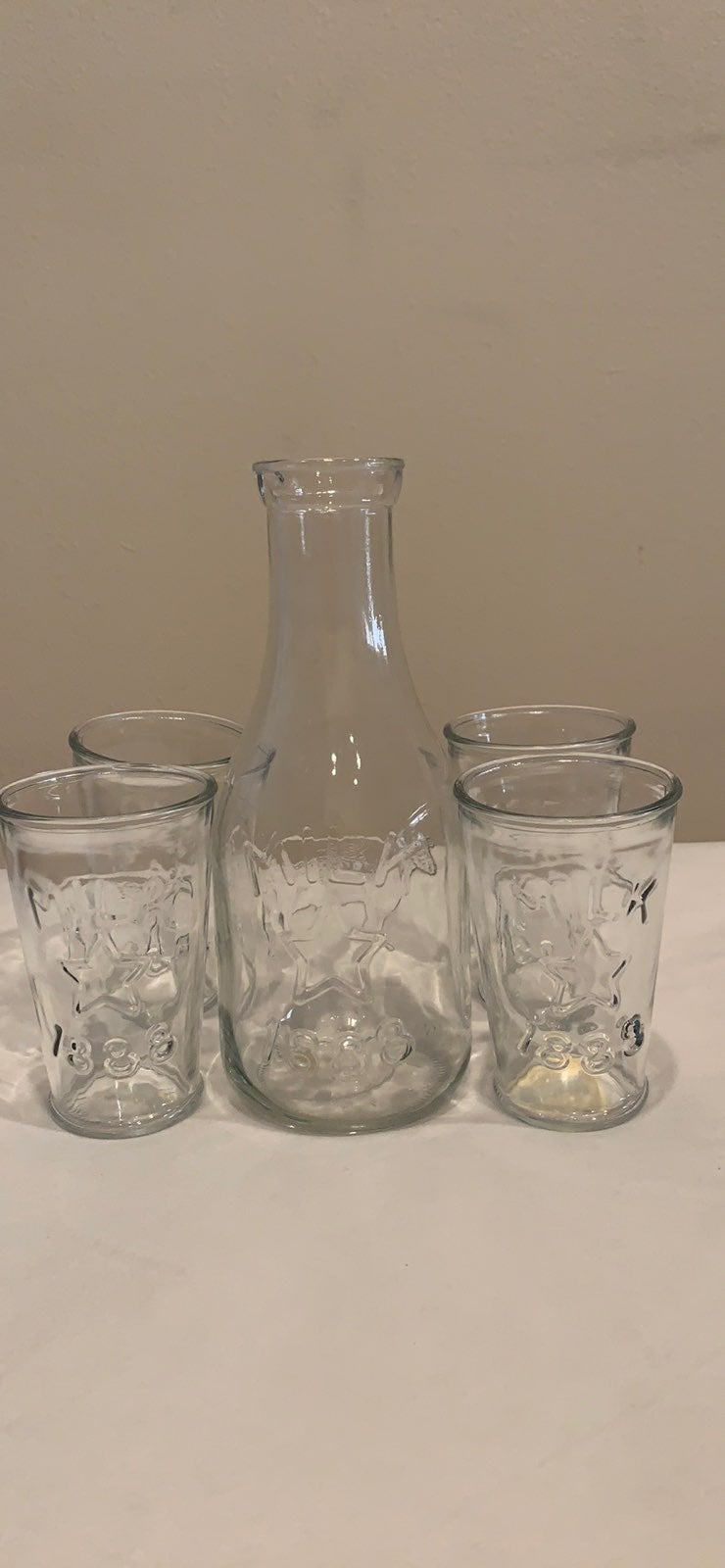William Sonoma Farmhouse style Milk Deca