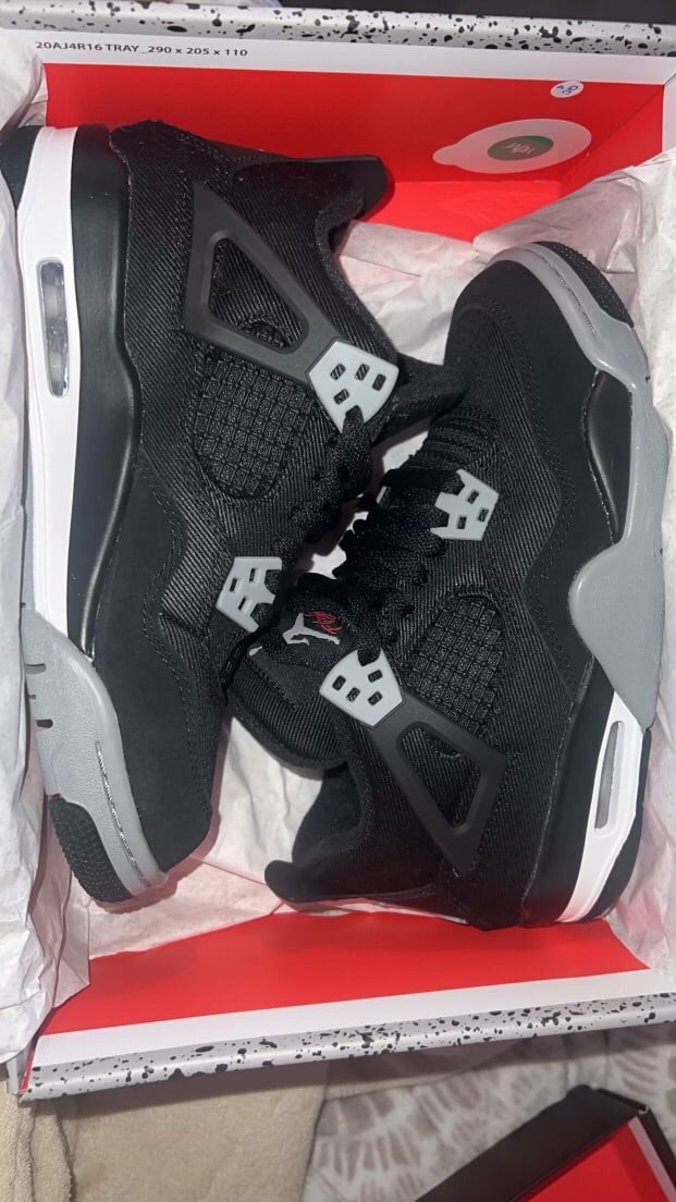 Jordan 4