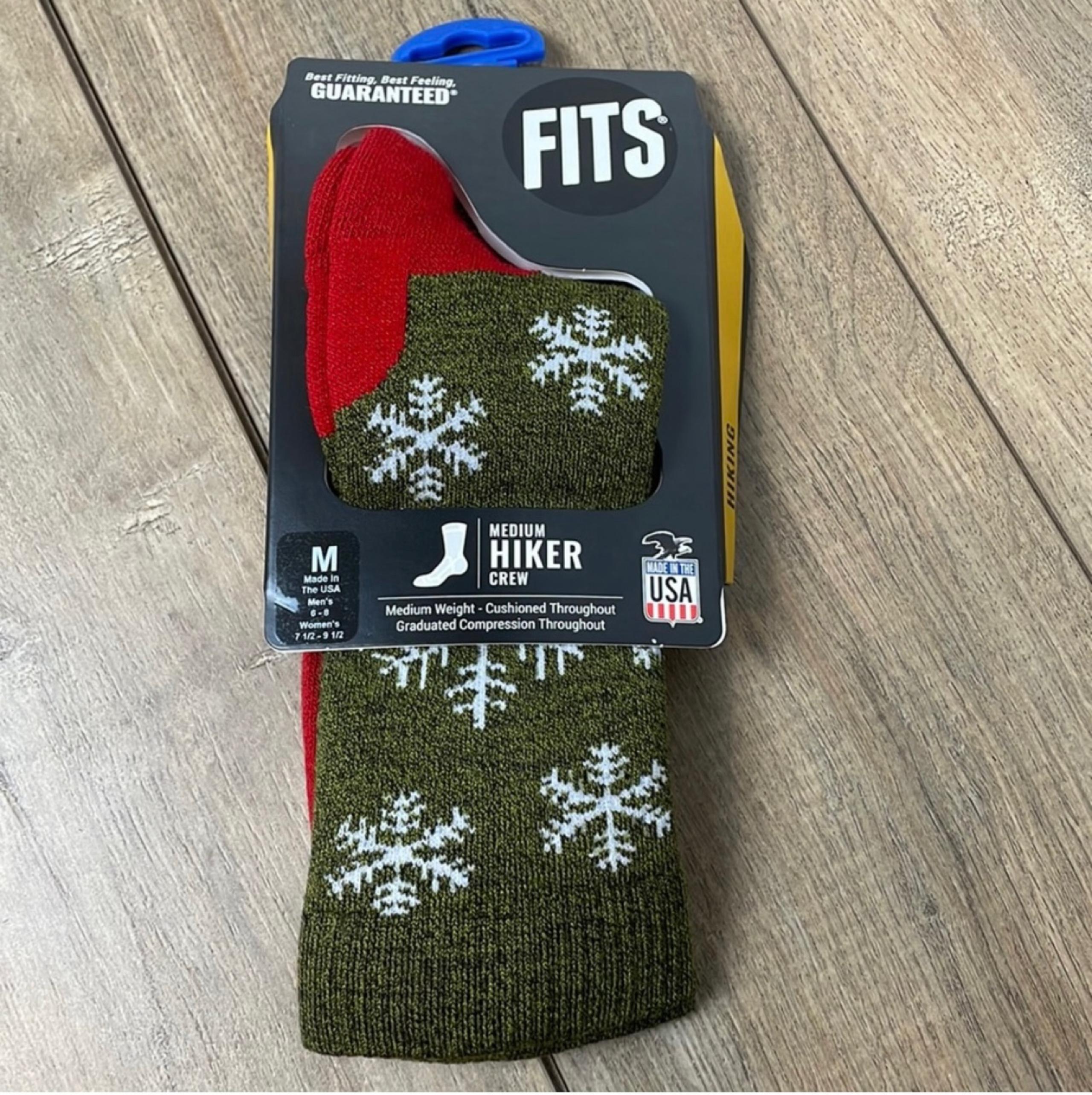 New Unisex Fits Medium Forest Red Socks Size M