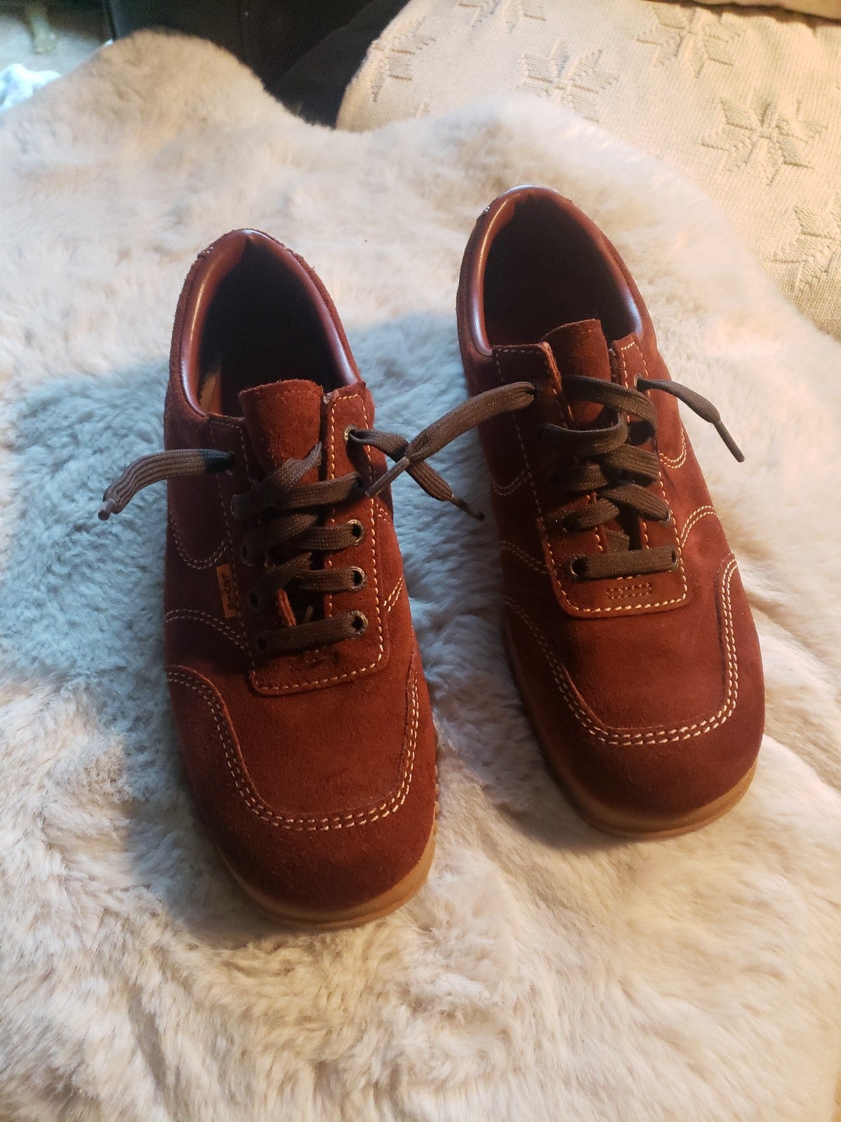 Vintage 1970's Levi's Orange Tab, Leather Oxford Shoes, Gum Soles, Minty!