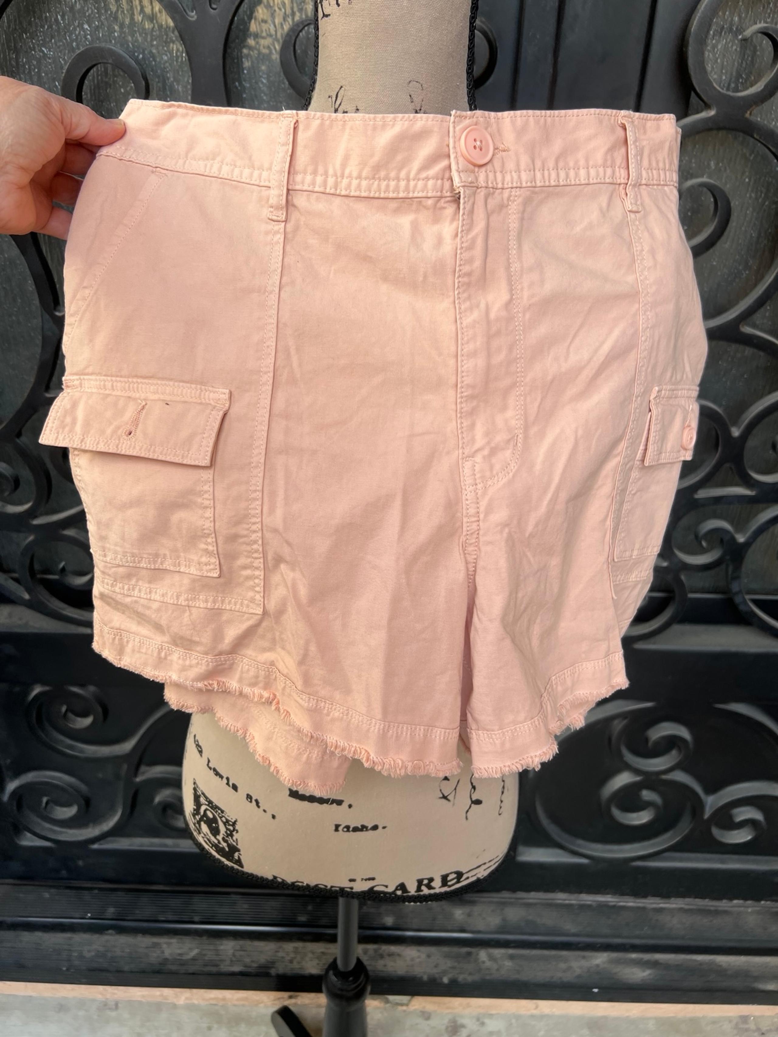Women’s xl peach colored shorts xl