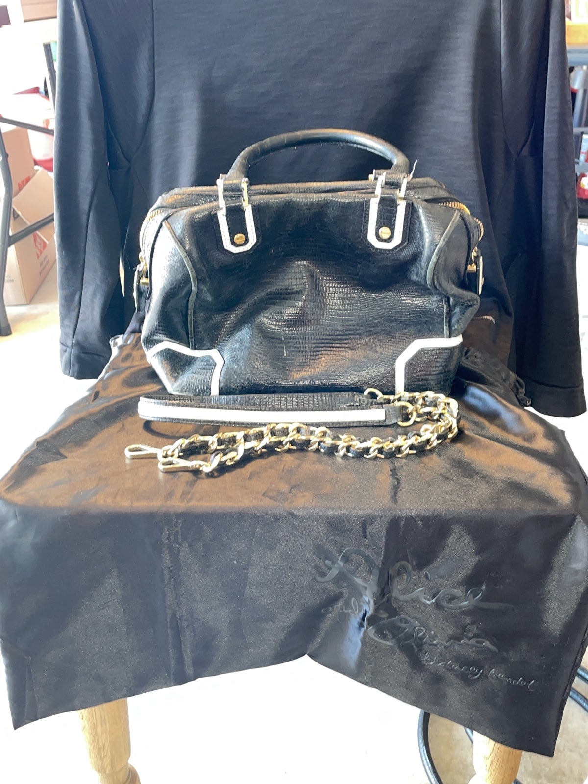 alice and olivia