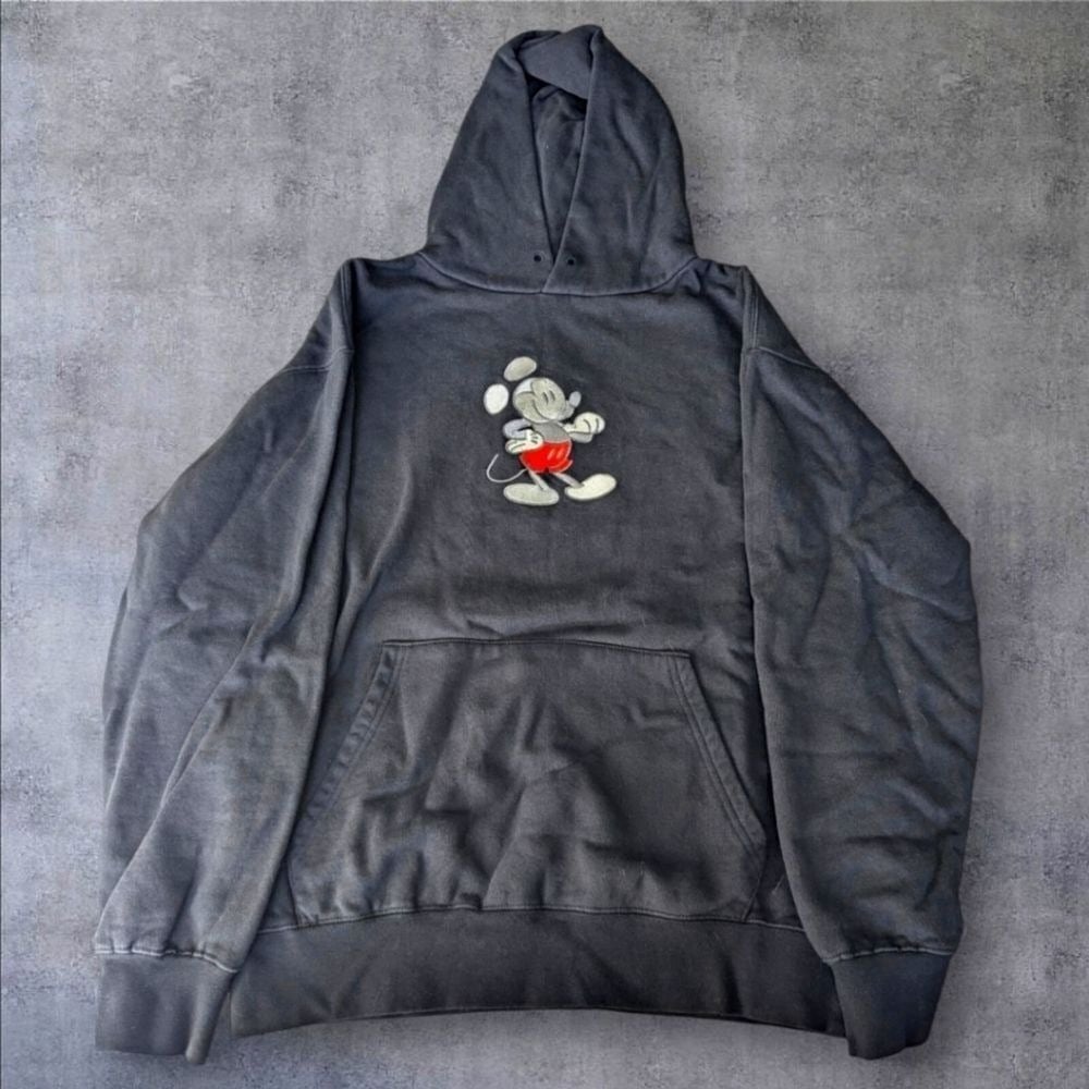 Disney Mickey Mouse Hoodie Genuine Mousewear Pullover Graphic Black Medium