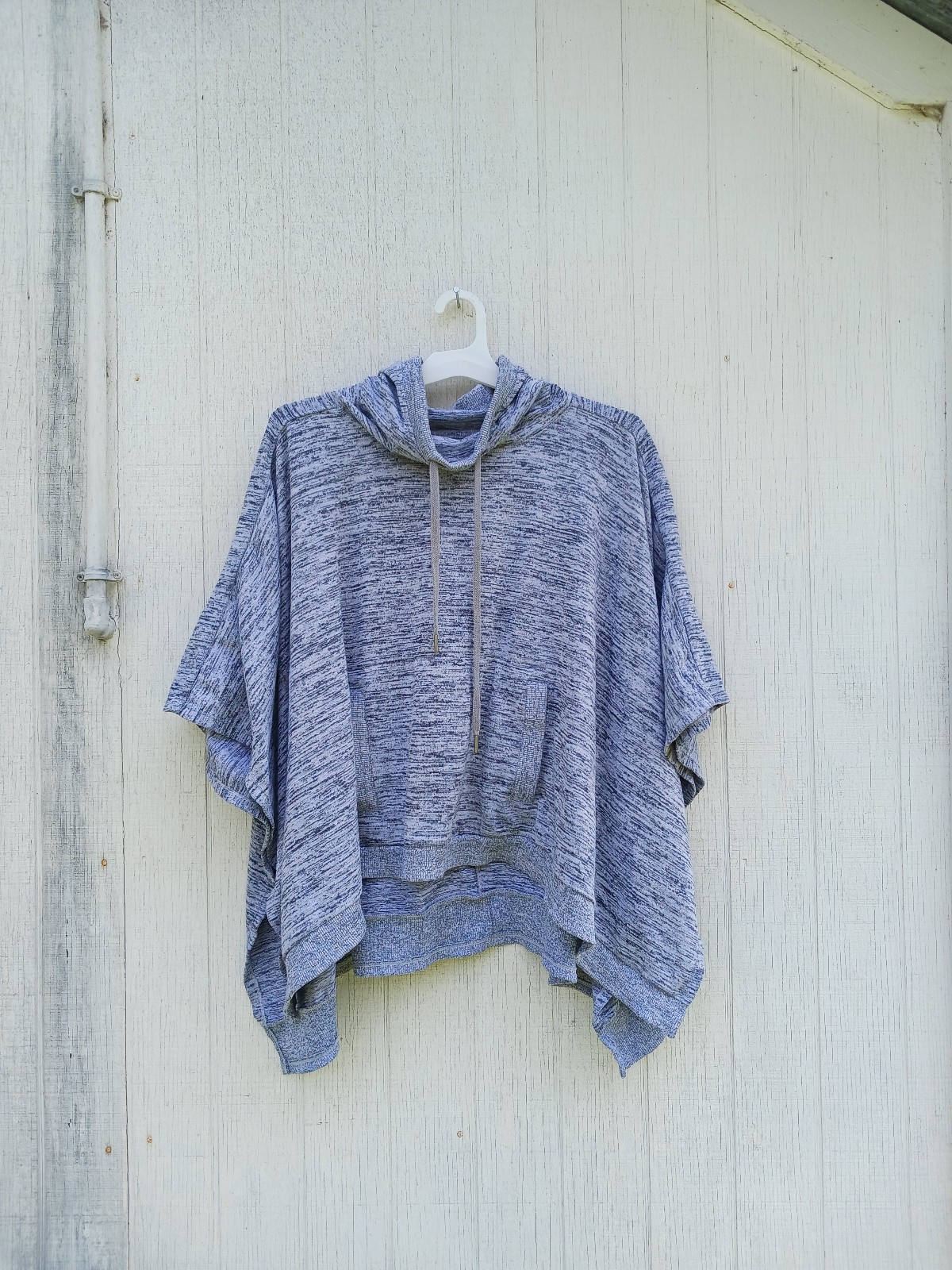 ATHLETA Sz Small Blissful Poncho Hoodie Gray Heather Pullover Womens