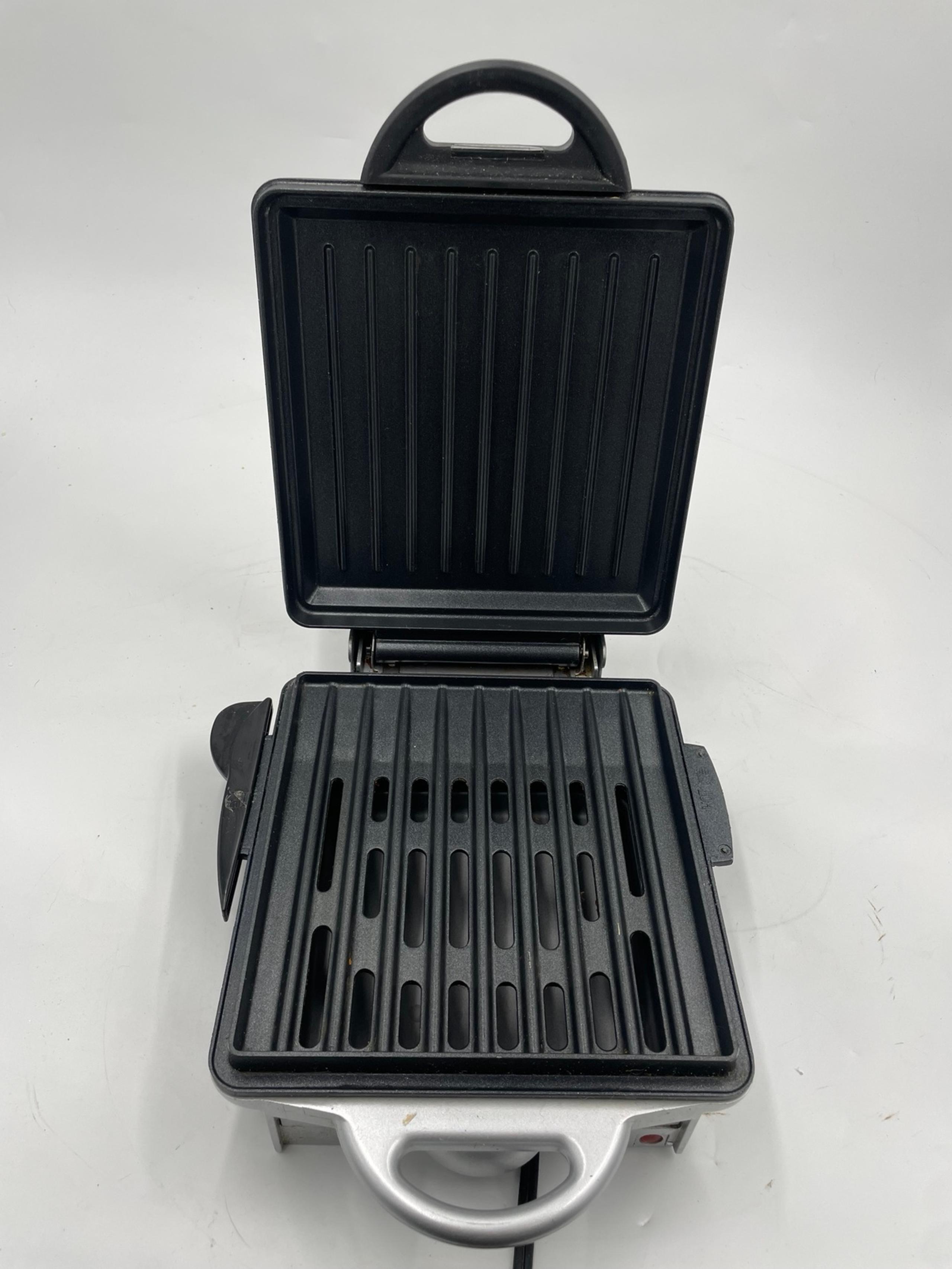 VillaWare Uno Electric Indoor Compact Grill Model 2020